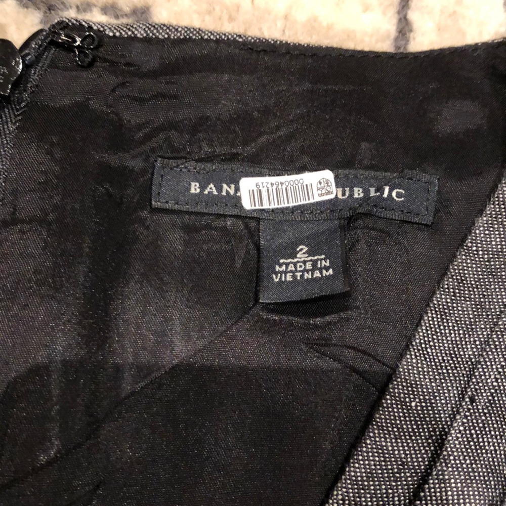 Banana Republic Linen Dress - Picture 2 of 8